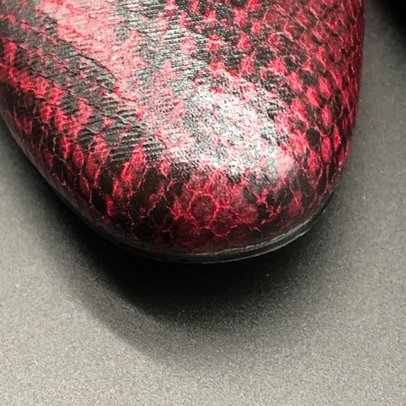 Zara  Burgundy Snakeskin Women's Flats with Rhinestones - Picture 3 of 15